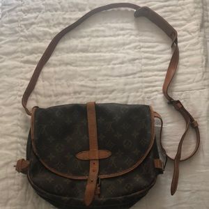 Louis Vuitton cross body bag